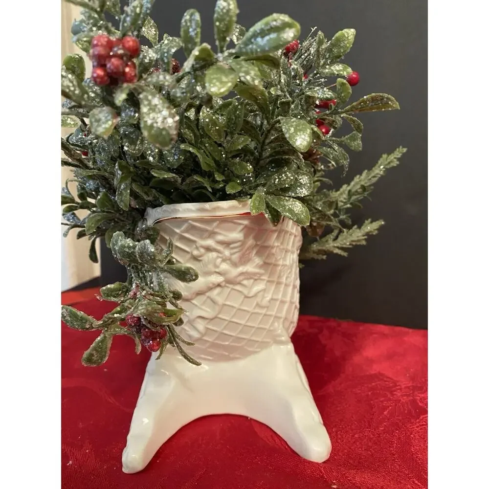 Palm Tree Company Sleigh: Christmas Holiday Décor‎ Ivory White Gold Leaf Trim
